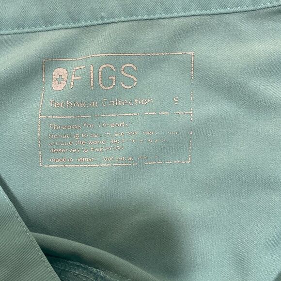Figs scrubs top Rafaela size small - Picture 4 of 6